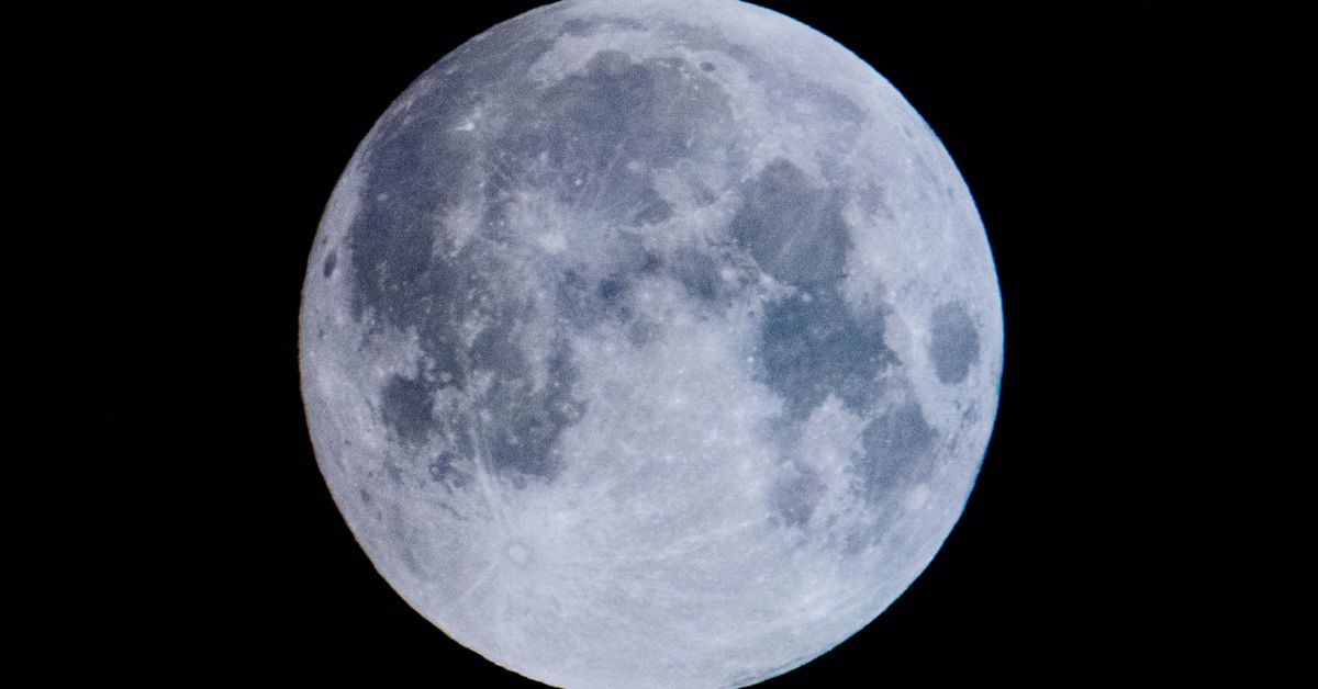 moon-full-1.jpg