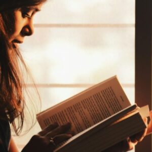 Read in Company: End-of-Summer Book Bash at Mary Mullens