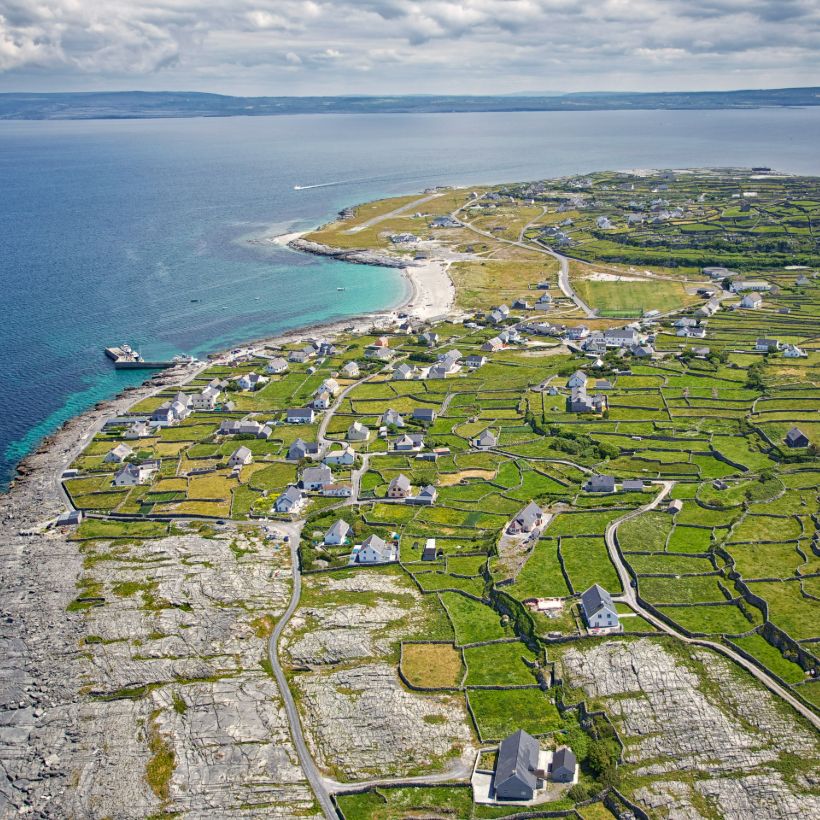 Discover Inis Oírr