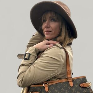 Howya! Gayle Poppers - Stylist, Designer, and Entrepreneur