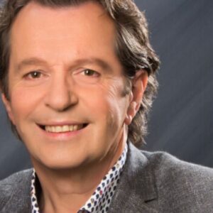 Finbar Wright Live at Town Hall Theatre