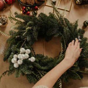 Coffee and Crafts at Wylde Café - Create a Timeless Christmas Wreath