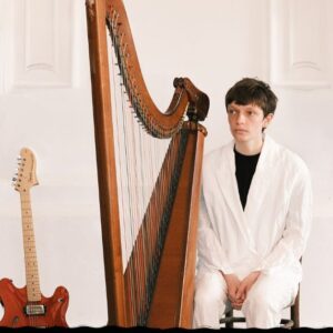 Cerys Hafana at Róisín Dubh