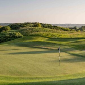 A Game Framed by the Sea, Golf at The Hawthorn